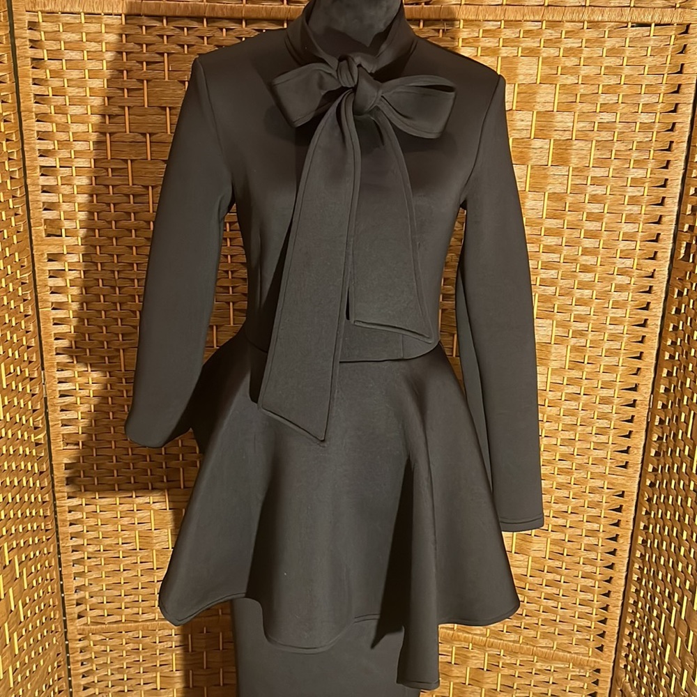Dress - Picture 5 of 7